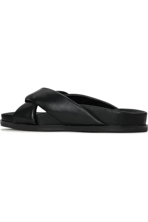 EOS Flat Sandal - Style Cross