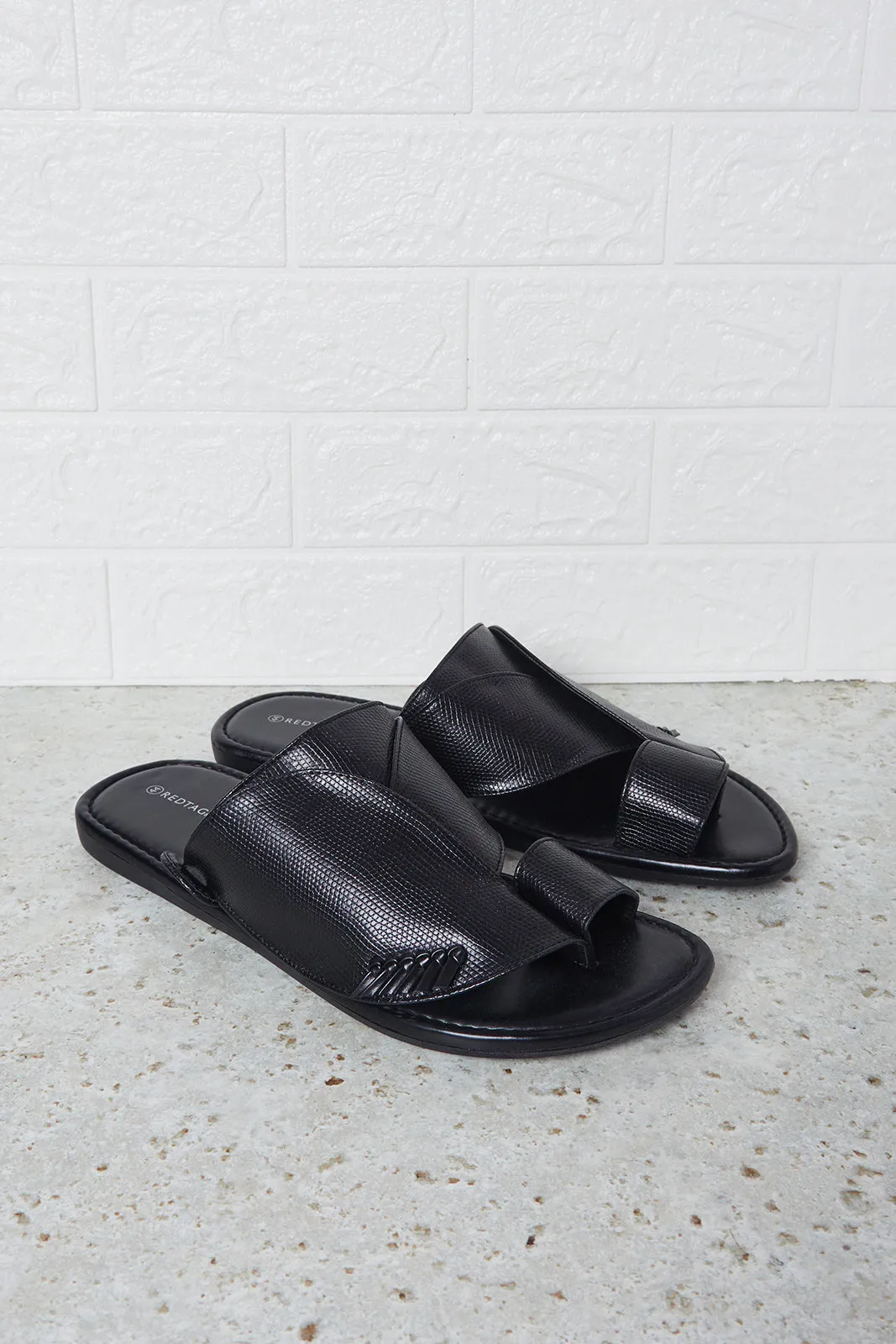 Men Solid Black Shirqui Sandals