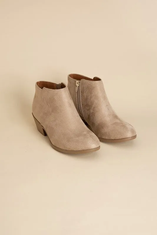 Mug Ankle Boots