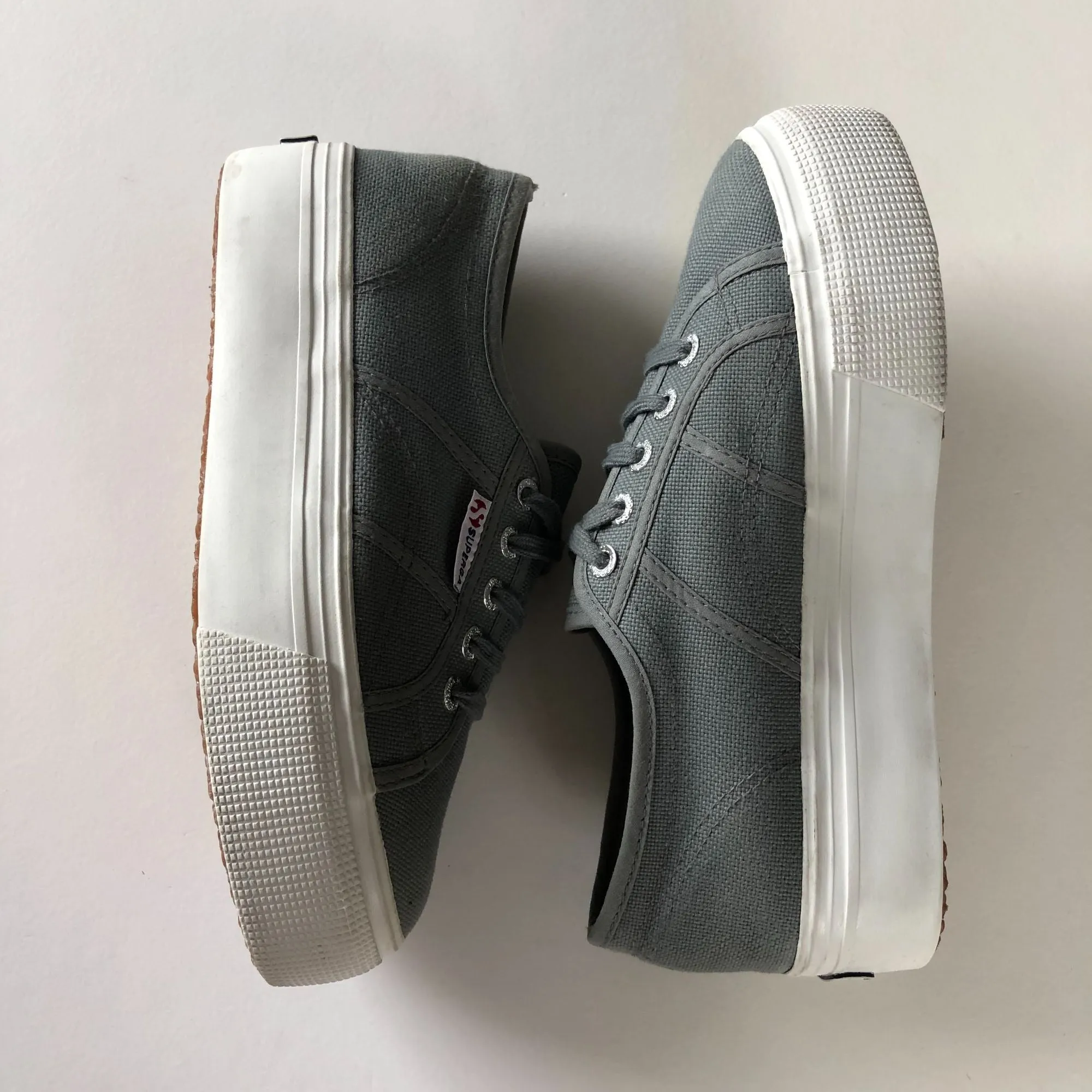 Superga Acot Linea Platform Sneaker in Grey Sage