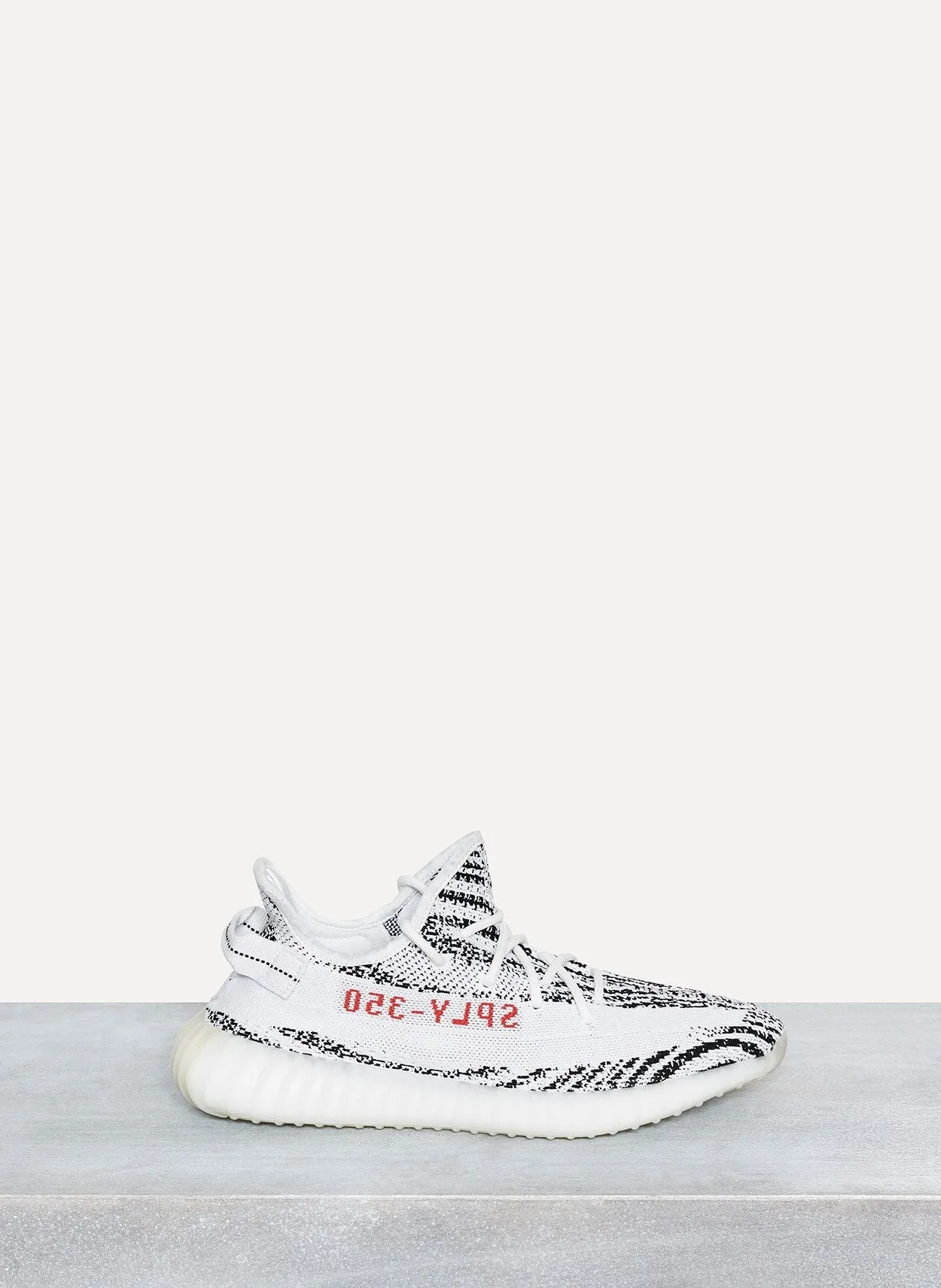 Yeezy Boost 350 V2 Zebra